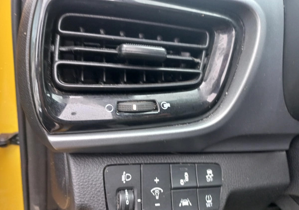 Kia Stonic cena 46900 przebieg: 88321, rok produkcji 2020 z Oleśnica małe 121